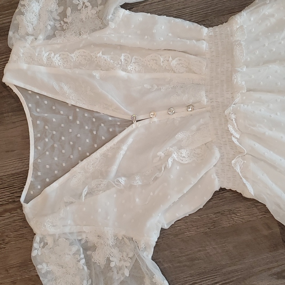 Elegant White Lace Maxi Dress - Picture 5 of 7
